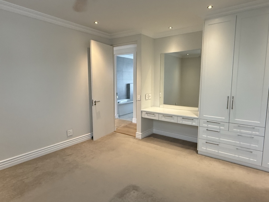 To Let Commercial Property for Rent in Paardevlei Western Cape